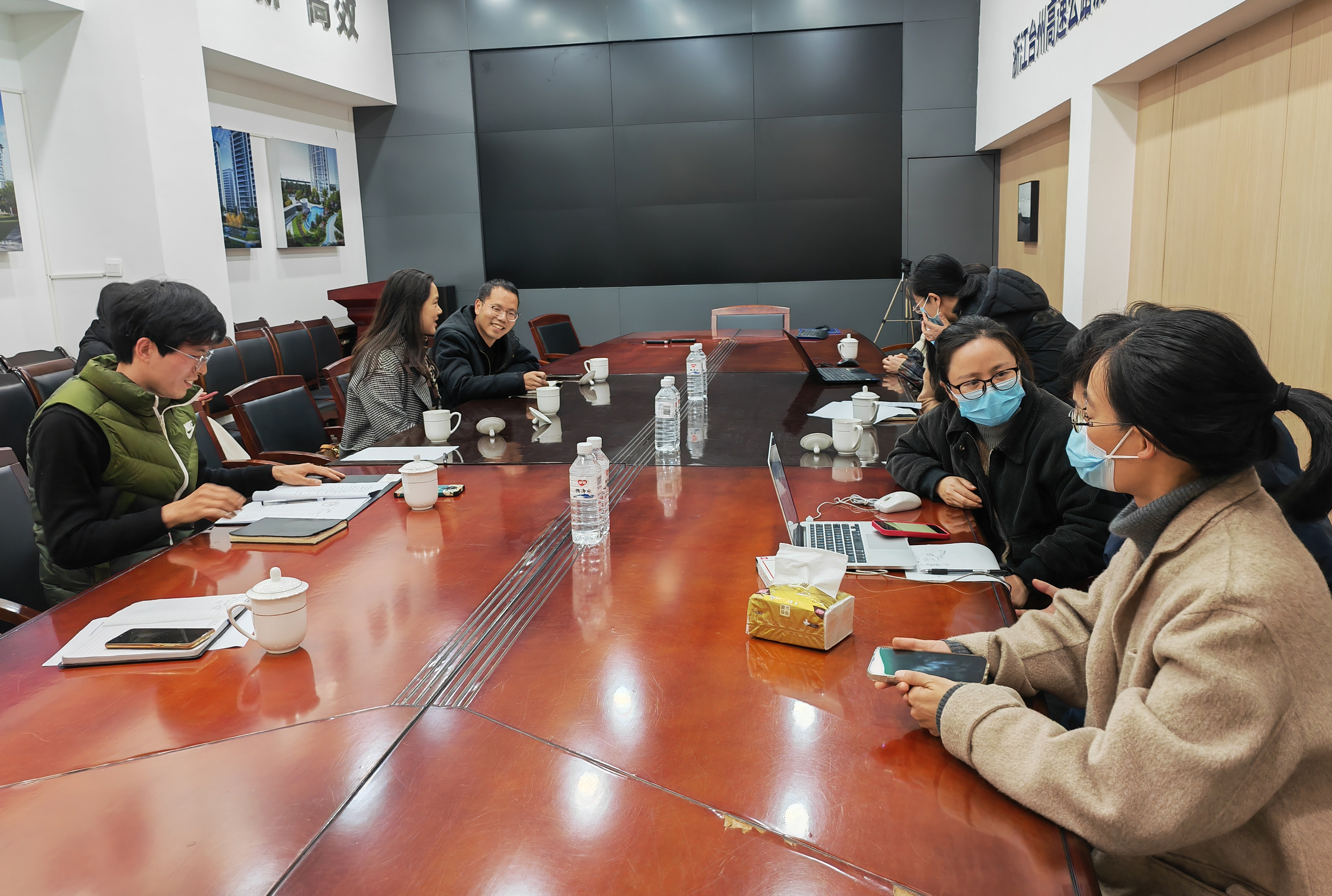 1675815173238161.jpg 杭州中匯總部審計年報負(fù)責(zé)人到訪集團(tuán)開展現(xiàn)場溝通會-1.jpg