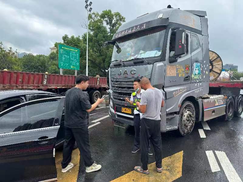 1694401237234537.jpg 任青青1.jpg